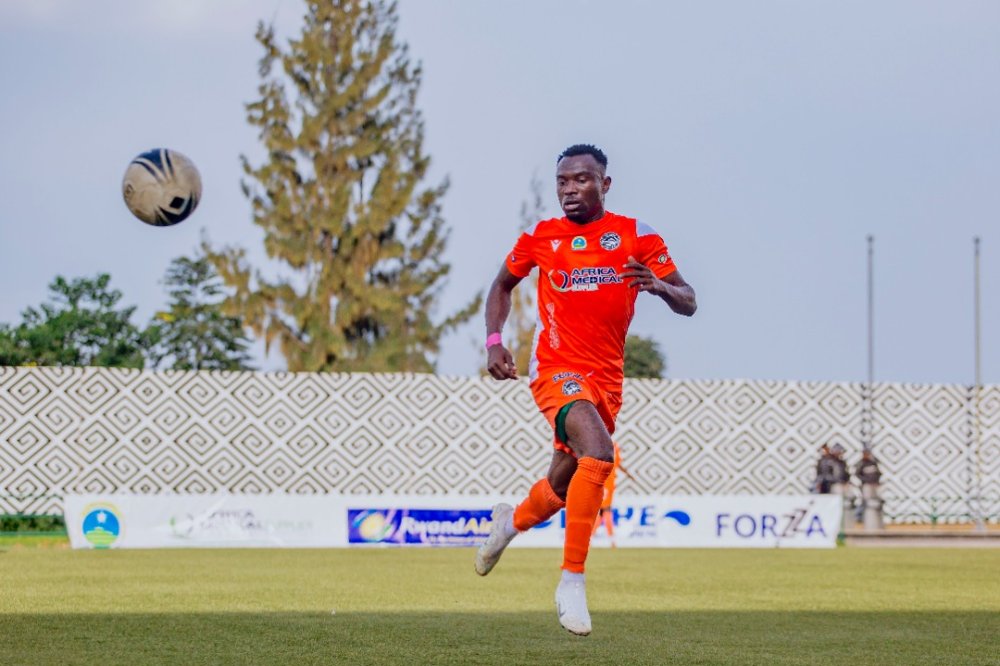 iamtraore_98's tweet photo. π¨ AGEZWEHO
Umurundi, Ndikumana Landry ukina nka rutahizamu wo ku mpande yasinye amasezerano y'imyaka 2 muri Gorilla FC. Yanyuze muri AS Kigali mu mwaka w'imikino wa 2022-23.
#Rwandapl #ishushotv https://t.co/k1W1yultuu