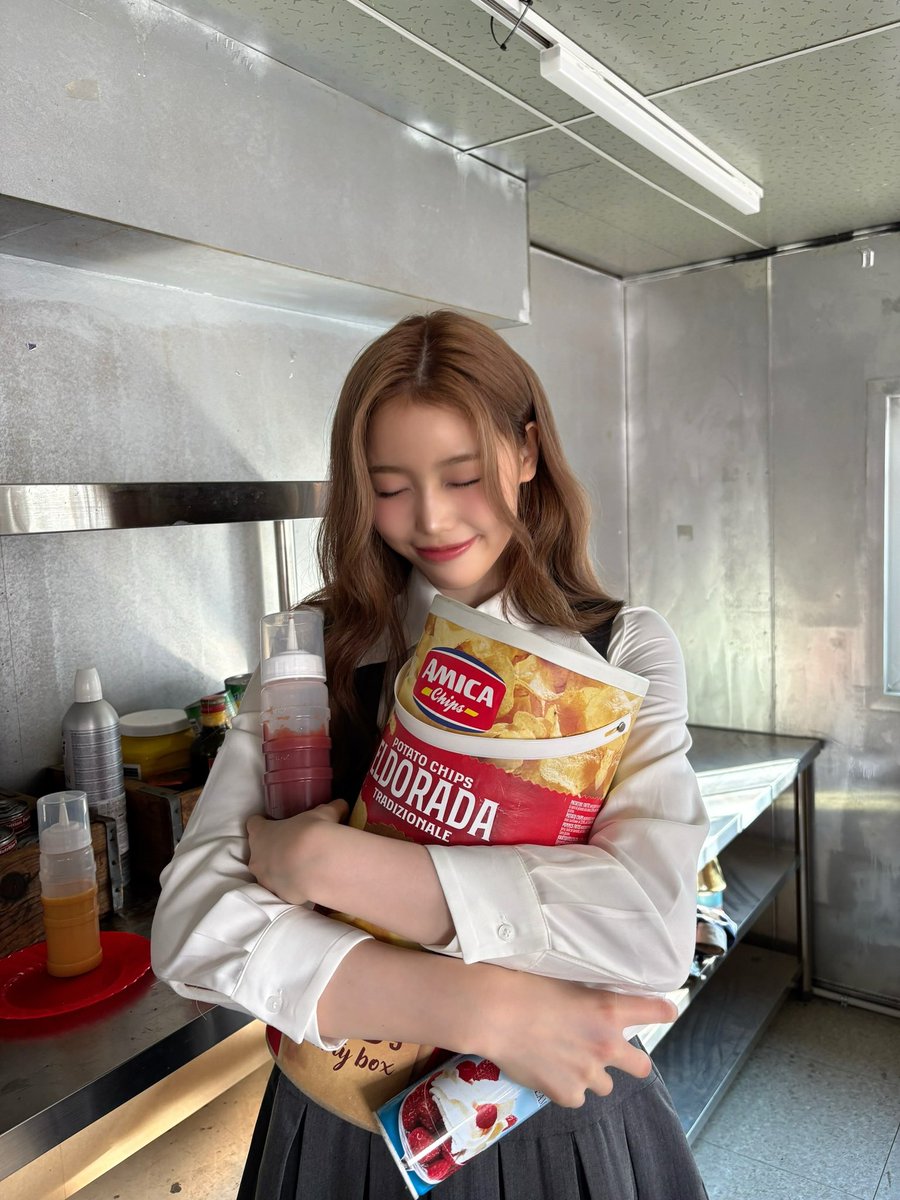 izna_offcl's tweet photo. [izME📮]

🍑먹어도 되나요?🍑

#izna #이즈나
#JEONGSAEBI #정세비 https://t.co/Qa563H4ZOh