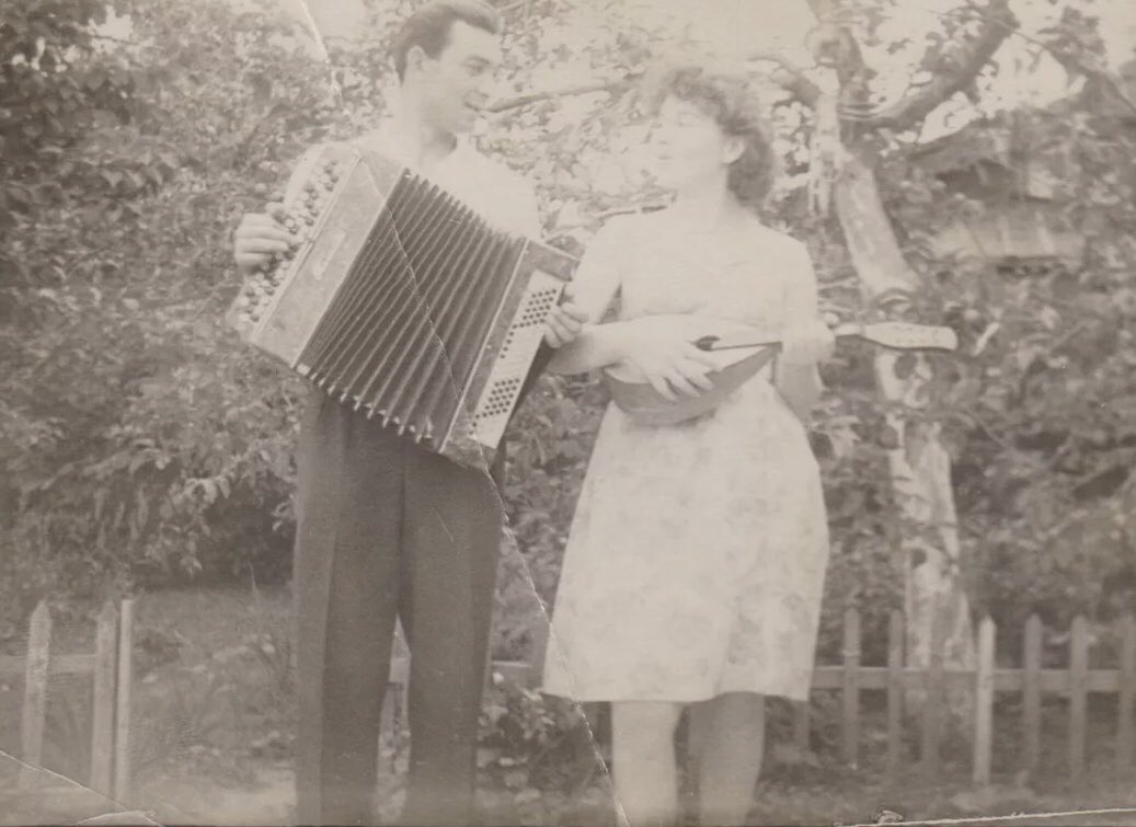 Miletti - Mandolin’s Art
galleriamiletti.it 👈

#collezionemandolino #galleriamiletti #mandolino  #napoli #culturacampania #musicabarocca #mandolin #mandoline #mandolinist #mandolinista #orchestramandolino #mandolinobarocco #campaniadavivere #mandolinonapoletano #miletti