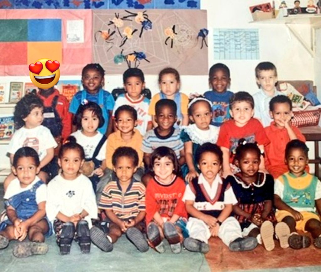 bella_blaze19's tweet photo. @IamDapo The one with the emoji on it lol 😆 😂 https://t.co/sIoxcLatsa