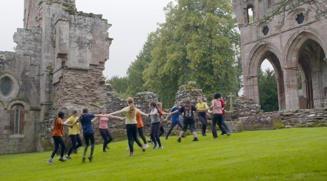 YDanceScotland's tweet photo. Some shots from our new film in collaboration with Historic Environment Scotland and Media Education Scotland🌷

Head to the link below in our bio to watch the full film✨

https://t.co/CtvfoJeUvf https://t.co/iwy50Jj4dm