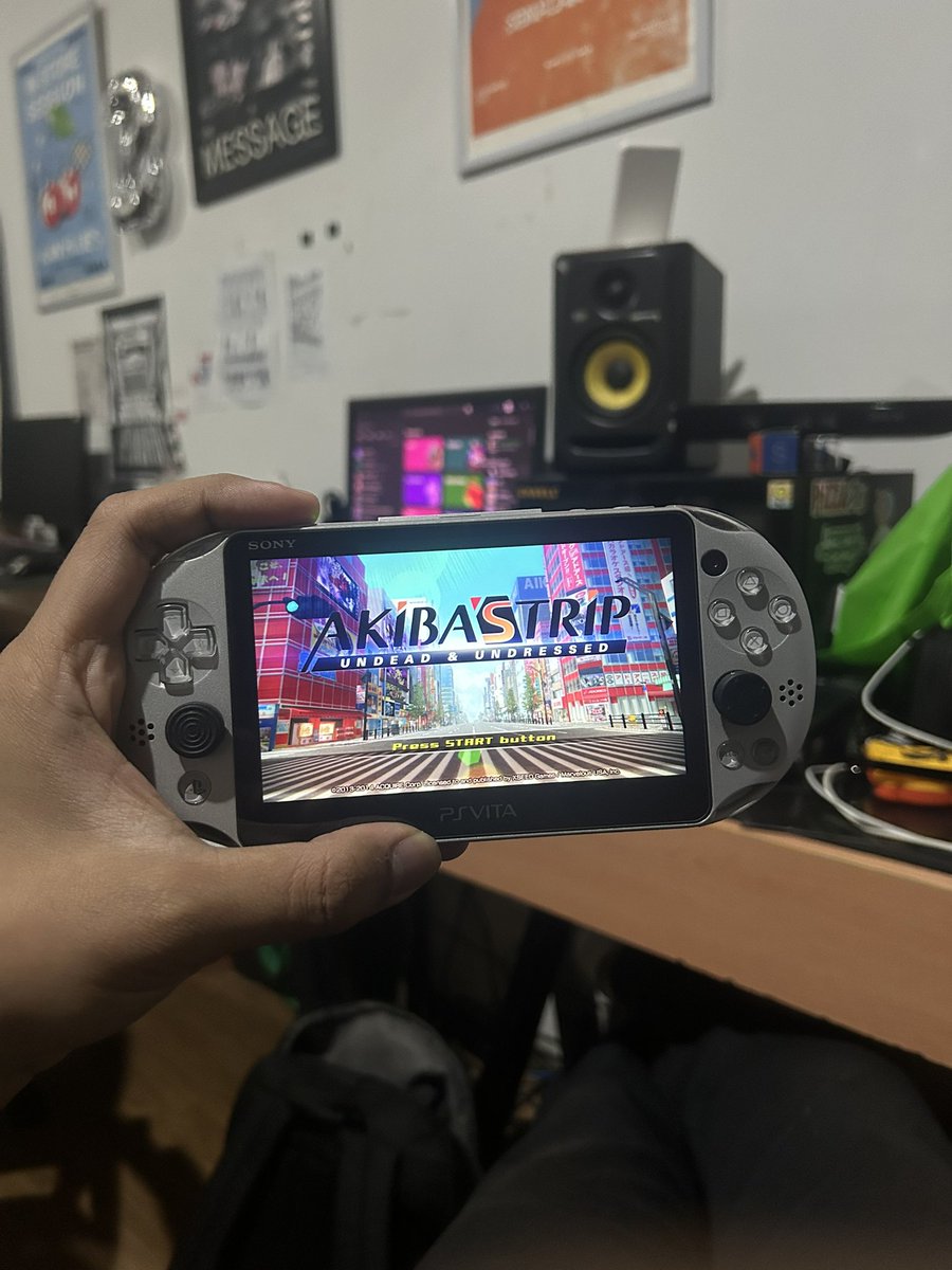 ramsettt's tweet photo. Konyolll x https://t.co/qP7IlA2fuv