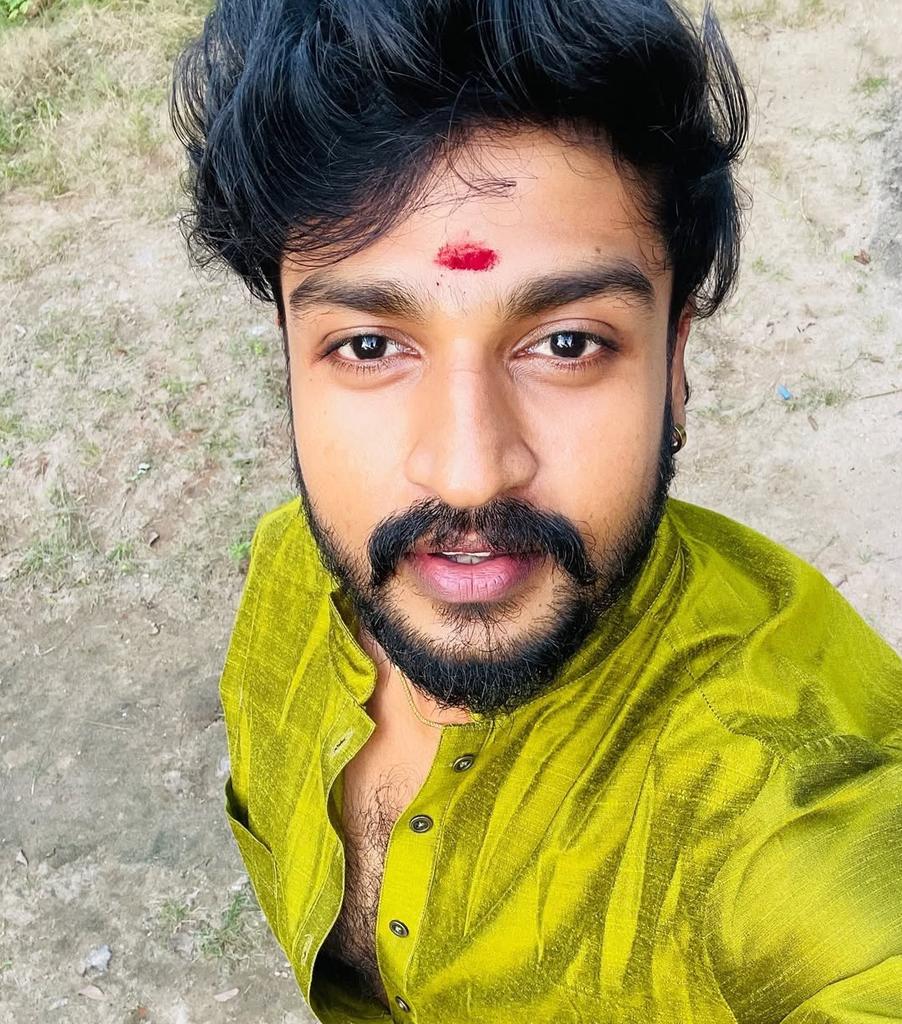 Dr_maddy_rohit's tweet photo. Inakki oru pudi 🥵💥
Watha ena lips da urinji edukanum
Nenju mudi pathale bodhai eruthu 🤤🔥
#balahasan #mattu pongal https://t.co/ysp5Lcyseo
