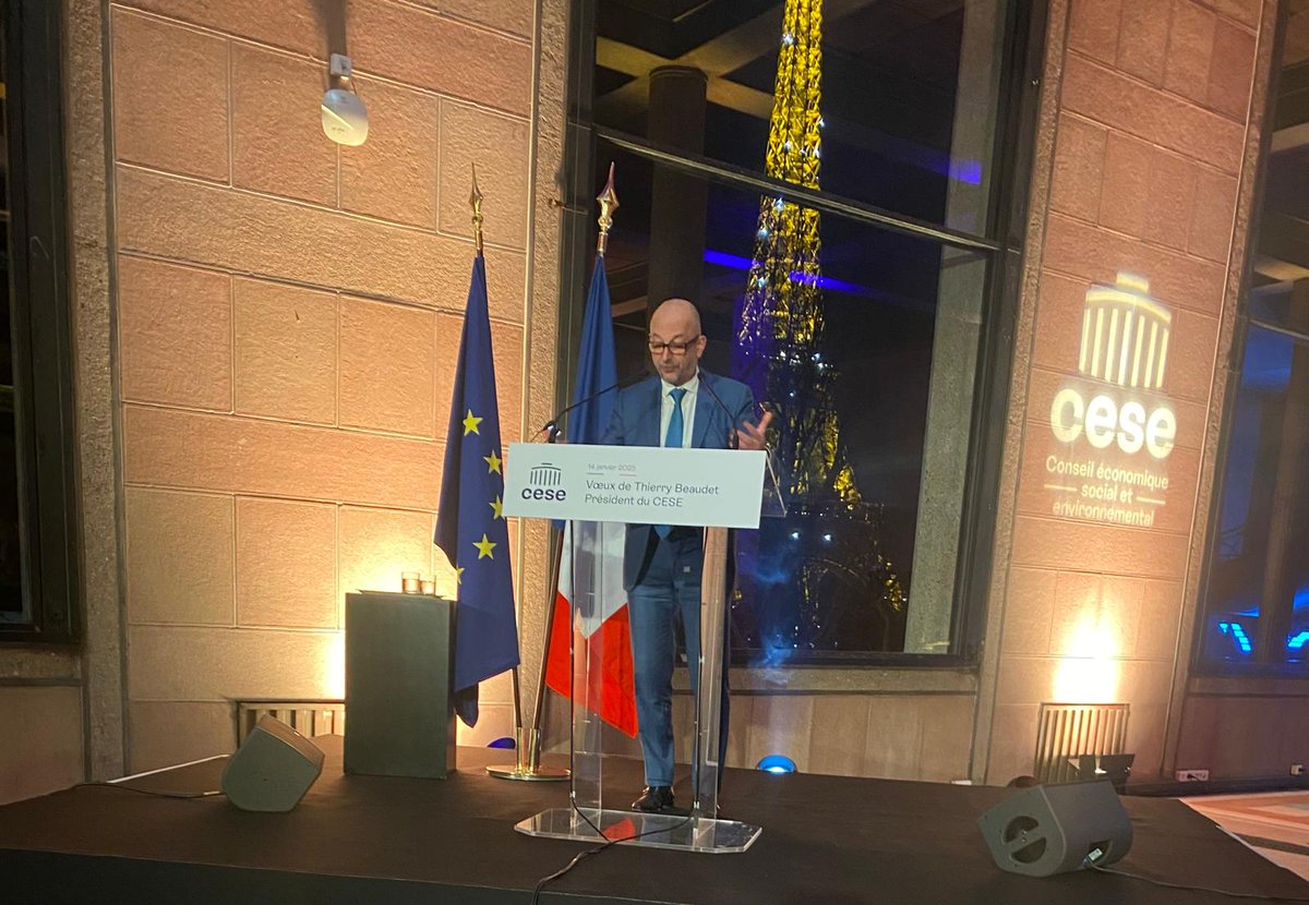 Soirée de vœux au <a href="/lecese/">CESE</a> avec une intervention forte de <a href="/ThierryBeaudet/">Thierry Beaudet</a>, son président, sur la place du Cese dans notre démocratie. Heureux d’y retrouver la plupart des responsables des organisations des partenaires sociaux à l’heure où l’on voit bien le rôle collectif essentiel