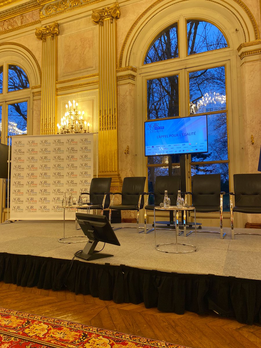 Marie Claire tweet media