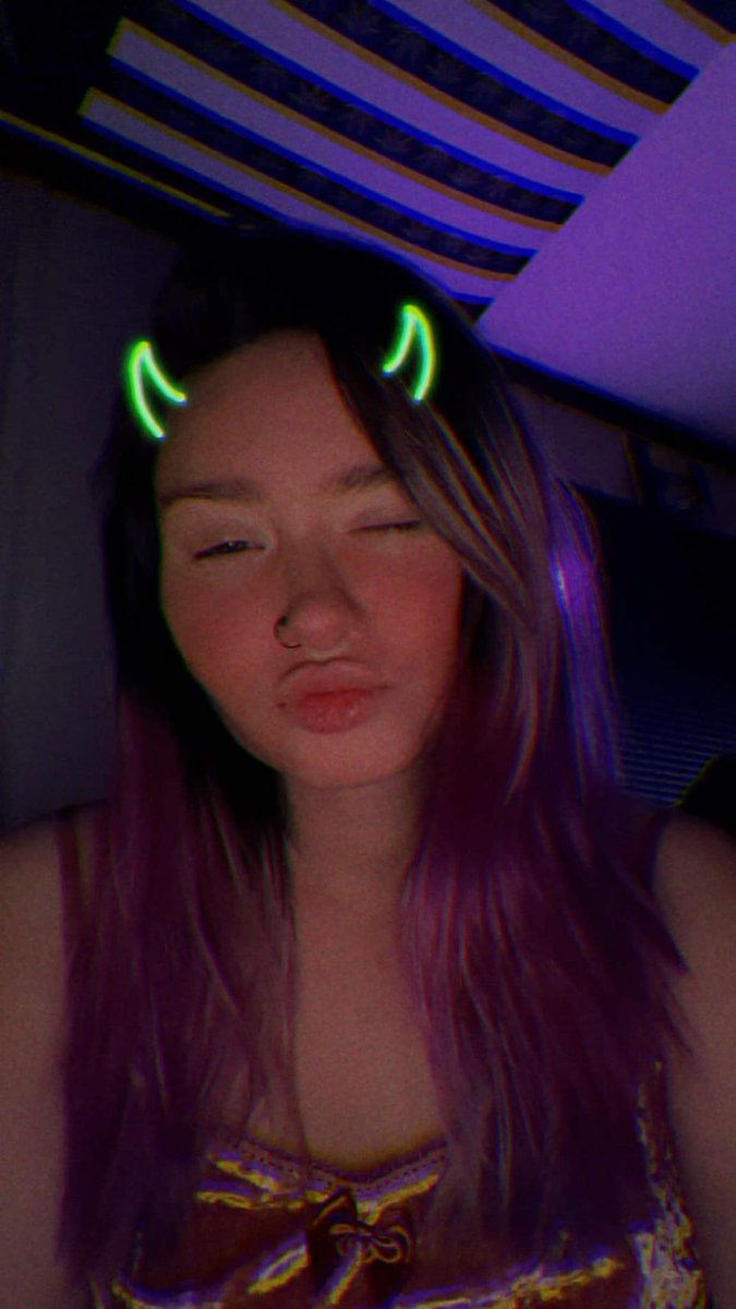 lilithrose_420's tweet photo. No sleep chronicles https://t.co/emM6lLHmyK