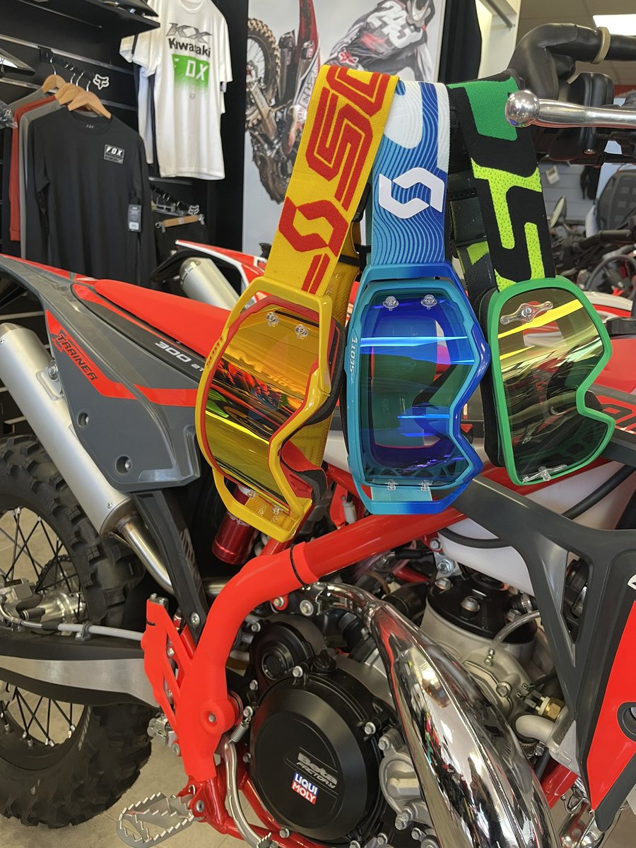 ❄️¡Llegan las REBAJAS DE INVIERNO a MotocrossCenter!❄️

Es momento de equiparte al máximo 👉🏼 equipación, gafas, botas, recambios… ¡Y mucho más! 🏍️💨 

Gafas SCOTT Prospect👇🏼

Antes: 109,90€
Ahora: 87,92€

¡Corre que vuelan! 🚀