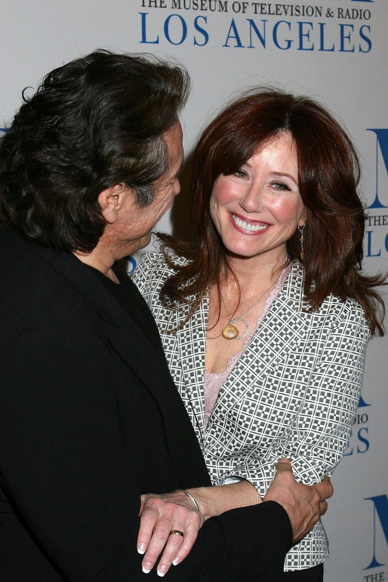 captainpookieve's tweet image. ✨ space parents ✨

#marymcdonnell #edwardjamesolmos #ejo #bsg #battlestargalactica