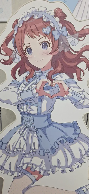 ハシゴしてきたサンシャインの方はフリー入場初日だったのもあってかかなり並んだ。ゆっくり水族館見て帰りがけに特典もらってアクスタ買って〜と思ってる人は時間配分に注意だ 