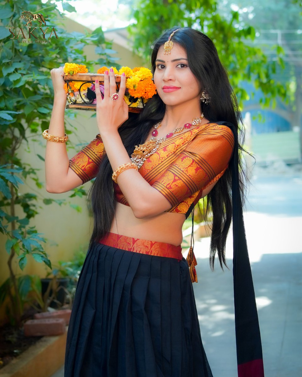 Sakya_label's tweet photo. “Wish you a Happy Sankranthi to all”
“Elegant Croptop &amp; Lahenga with Narayanapet handloom Cotton Fabric”
.
.
.
.
For more details:
+91- 7386898669
Website - https://t.co/imW4zPeuiw
Address: Asian suncity 009,B block, behind amb mall, ground floor , kothaguda, hyderabad
500084 https://t.co/nvLaIelNRs