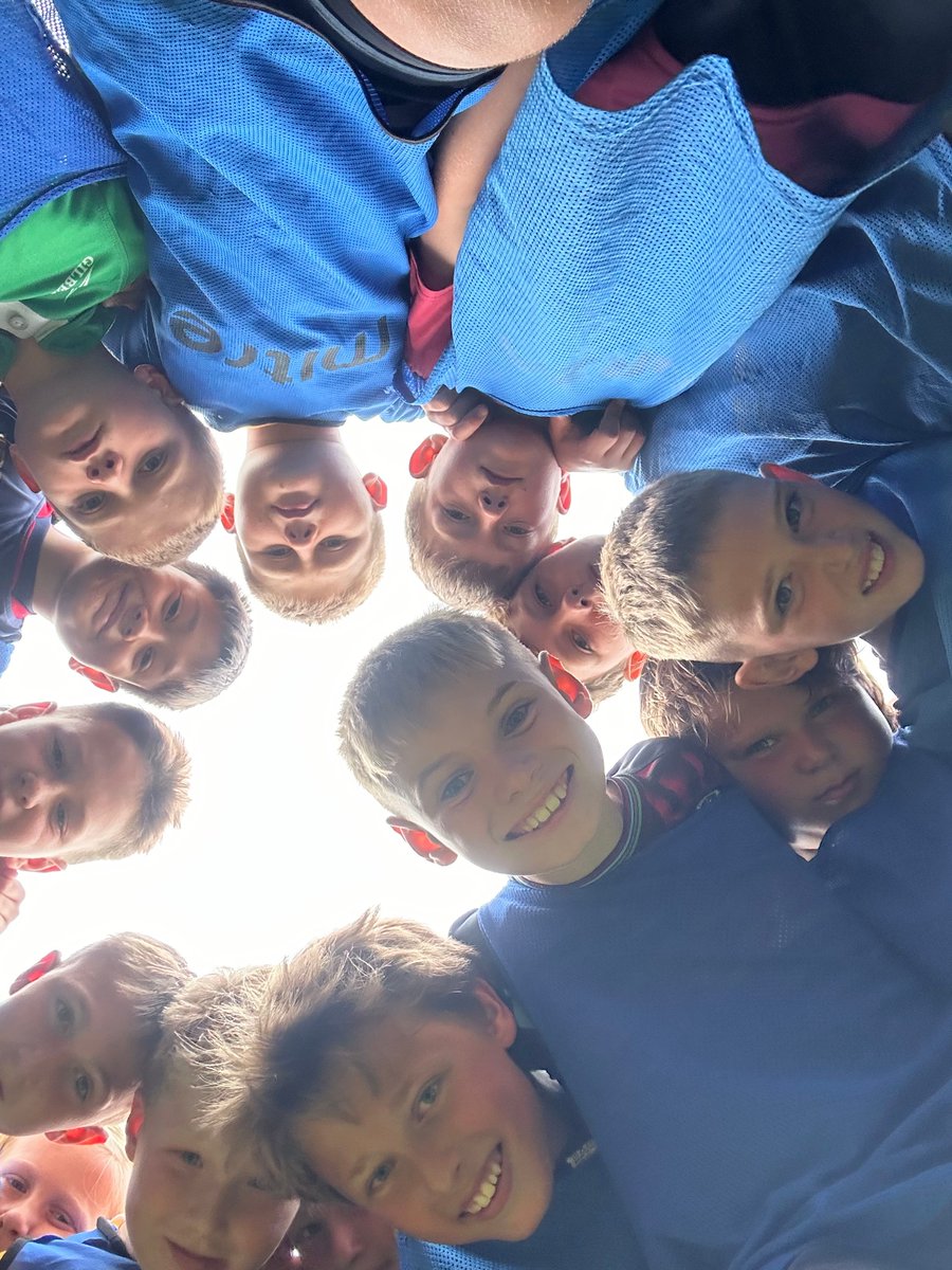 RussellEarnshaw tweet media