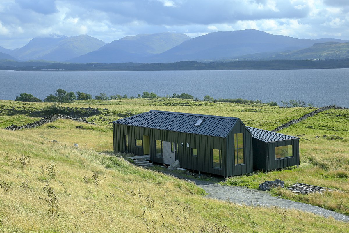 Speaking of projects in spectacular settings CP architects used #Pigmento Charcoal Blue on the #roofs and #facades of this project on Lismore installed by <a href="/hlmetalsltd/">HL Metals Ltd</a>