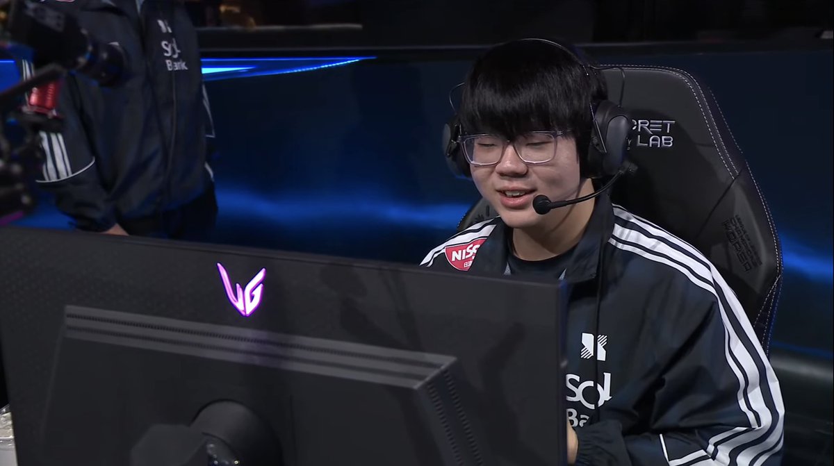 LCK tweet media