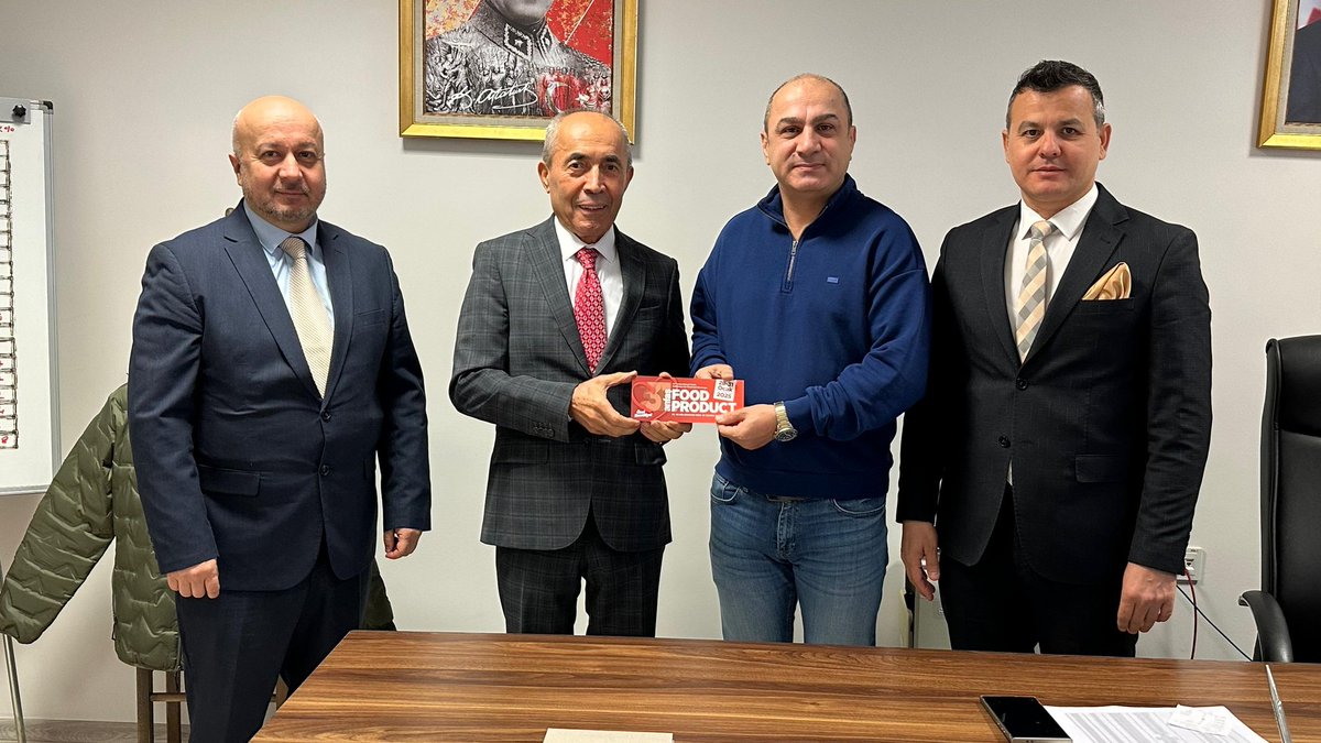 ANFASFUARCILIK's tweet photo. Yönetim Kurulu Başkanımız sayın Ali Bıdı, Yönetim Kurulu üyemiz sayın Ziya Özden Tezgel ile Ulusal ve Uluslararası Fuar Direktörümüz sayın Yusuf Oğuz Evler, Trafikten Sorumlu İl Emniyet Müdür Yardımcısı Sayın Bülent Cumhur Gözetici’yi ziyaret edip Food Product fuarına davet etti. https://t.co/7CW23gqJum