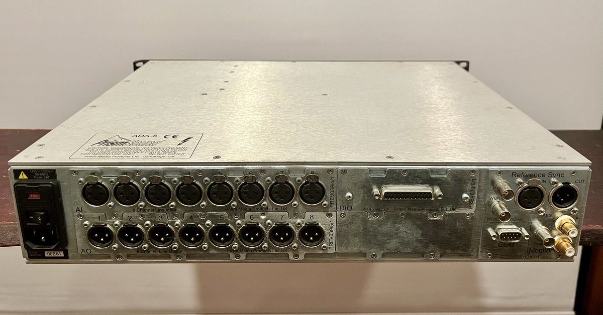 DJ_SWING_JPN's tweet photo. 温故知新&原点回帰なマスタリング用AD/DAコンバーターがQuantum Soundに追加。

【PRISM SOUND DREAM ADA-8】

過去にPrism Sound Dream AD-2、LAVRY Engineering AD 122-96 MK2, AD 122-96 MX, DA-N5 Quintessence、Burl Audio B2 Bomber DAC, ADC、Antelope Audio Eclipse384、Crane Song HEDD-192, Solaris、RME ADI-2 Pro FS R BE, DACと使ってきて2025年の今、敢えてこのADA-8初期モデルを導入。

Windows PCにセットするのはもちろんRMEのHDSPe AES (Rev.2.0)。