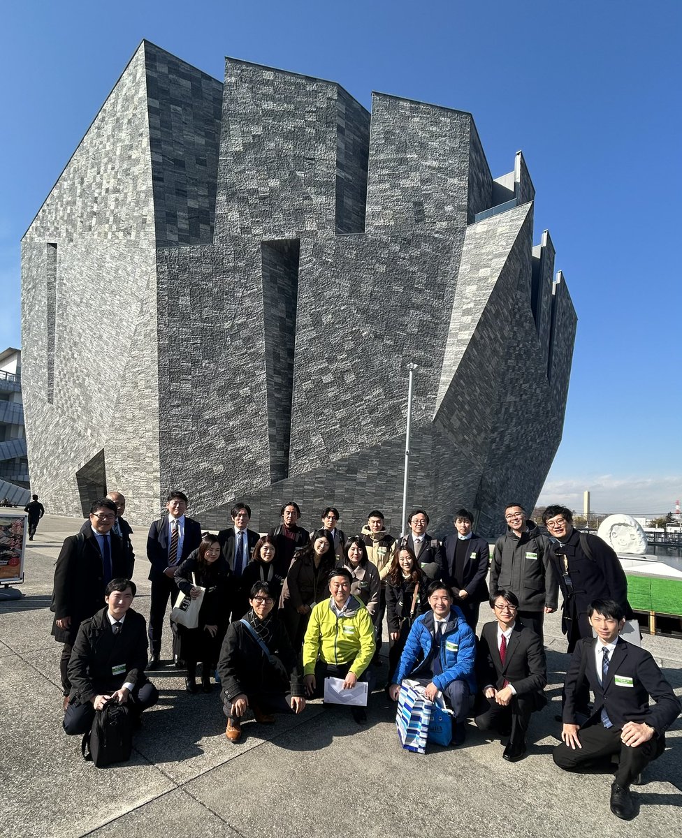 tokorozawakambe's tweet photo. 【関東若手議員の会 所沢研修Day2】
#ところざわサクラタウン と #KAWAYA市 の石和設備工業さんで研修。
この研修を通して、改めて所沢の良さと所沢への誇りを感じることができました。
KADOKAWAさん・小澤さん・高橋さん、ありがとうございました！
#所沢市議会議員
#全国若手議員の会 https://t.co/xNqGr7yNYu
