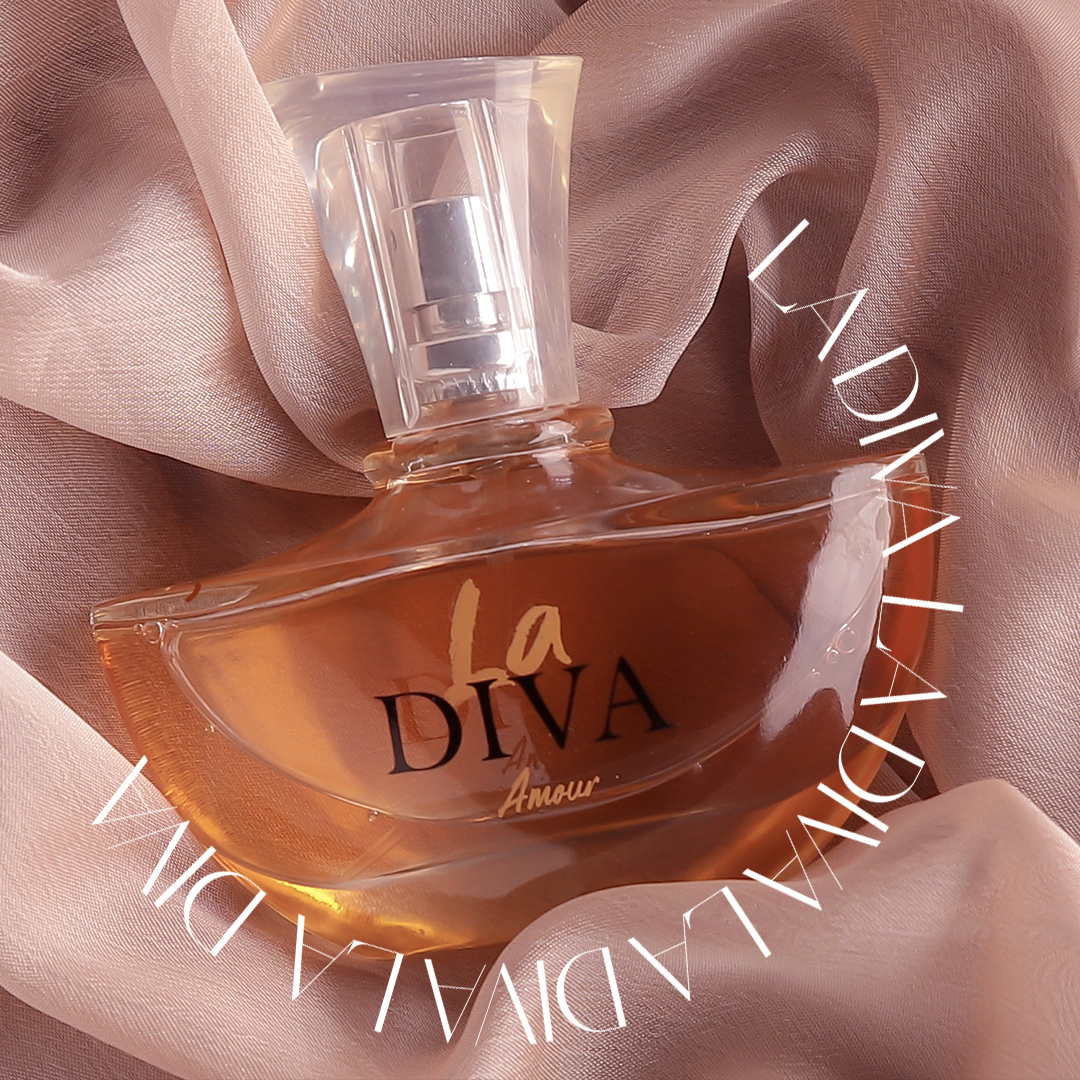 Aşkın teninde bıraktığı his…

La Diva, güller kadar zarif, amber kadar sıcak…

#UnicosCosmetics
#UniquelyYours
#LaDiva