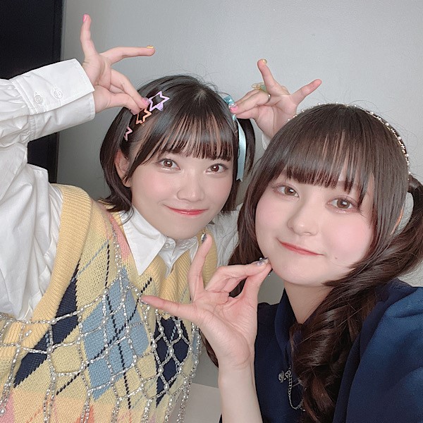 dayre_official's tweet photo. 『橘美來です🌃
遅ばせながら #MR09 のツーショ🫶🏻
全員のステージそれぞれ色が違くて！
こんな皆が私の同期なんだ〜って
自慢して歩きたくなっちゃったな💭
今週末には延長戦&amp;重大発表配信があります🎊
是非少しでも多くの人に見て欲しいです！
待ってます💙❤️🩵💚💛』
#橘美來 https://t.co/g0DOR3uyQ2
