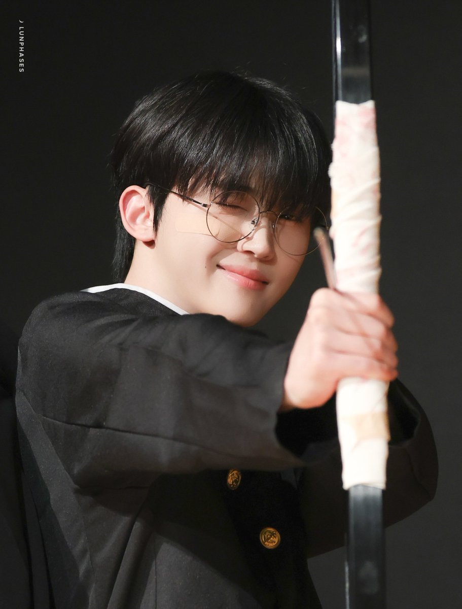 LUNPHASES's tweet photo. 241117
#루네이트 #LUN8 #ルネイト
#도현 #DoHyun #ドヒョン https://t.co/FfiUgUuWvm