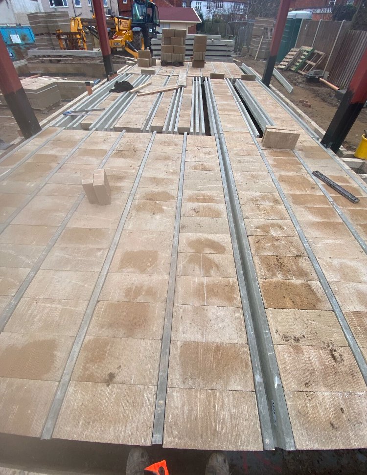 gaskinbuilders_'s tweet photo. Muscles were needed yesterday on site - as the Gaskin Builders lads laid a floor 💪🏻

Block &amp; beam &amp; block &amp; beam &amp; block &amp; beam 😮‍💨

Repeat 🔁

#Allinadayswork #Norfolk #Builderslife https://t.co/OV9JWDthWy