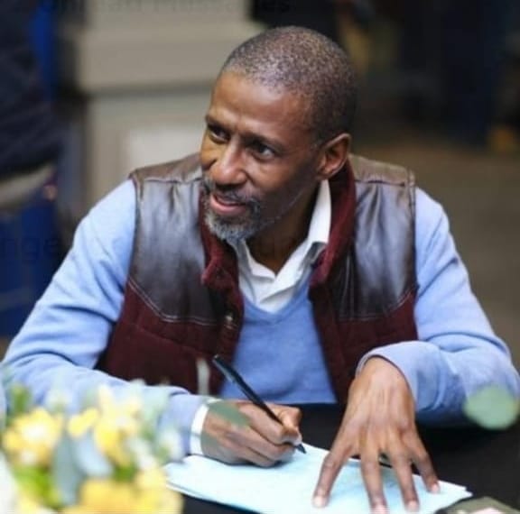 iDiskiTimes's tweet photo. 🚨 𝗡𝗘𝗪 𝗦𝗜𝗚𝗡𝗜𝗡𝗚 𝗔𝗟𝗘𝗥𝗧 ‼️

We're pleased to announce that @iDiskiTimes have signed Matshelane Mamabolo aka @Tshiliboy as a major addition to their paper team this January window.

'Bra Jakes' is South Africa's most awarded soccer journalist - the only one to win the Soccer Journalist of the Year four times. He has been in the industry since 1996 and has carved himself a reputation as a specialist in communicating contentious football issues via feature articles, interviews and reports. 

Read his first feature "𝑺𝒐𝒖𝒕𝒉 𝑨𝒇𝒓𝒊𝒄𝒂 - 𝑾𝒆 𝑯𝒂𝒗𝒆 𝑨 𝑮𝒐𝒂𝒍𝒌𝒆𝒆𝒑𝒊𝒏𝒈 𝑷𝒓𝒐𝒃𝒍𝒆𝒎" in this week's e-paper. https://t.co/TLAhzJPguQ