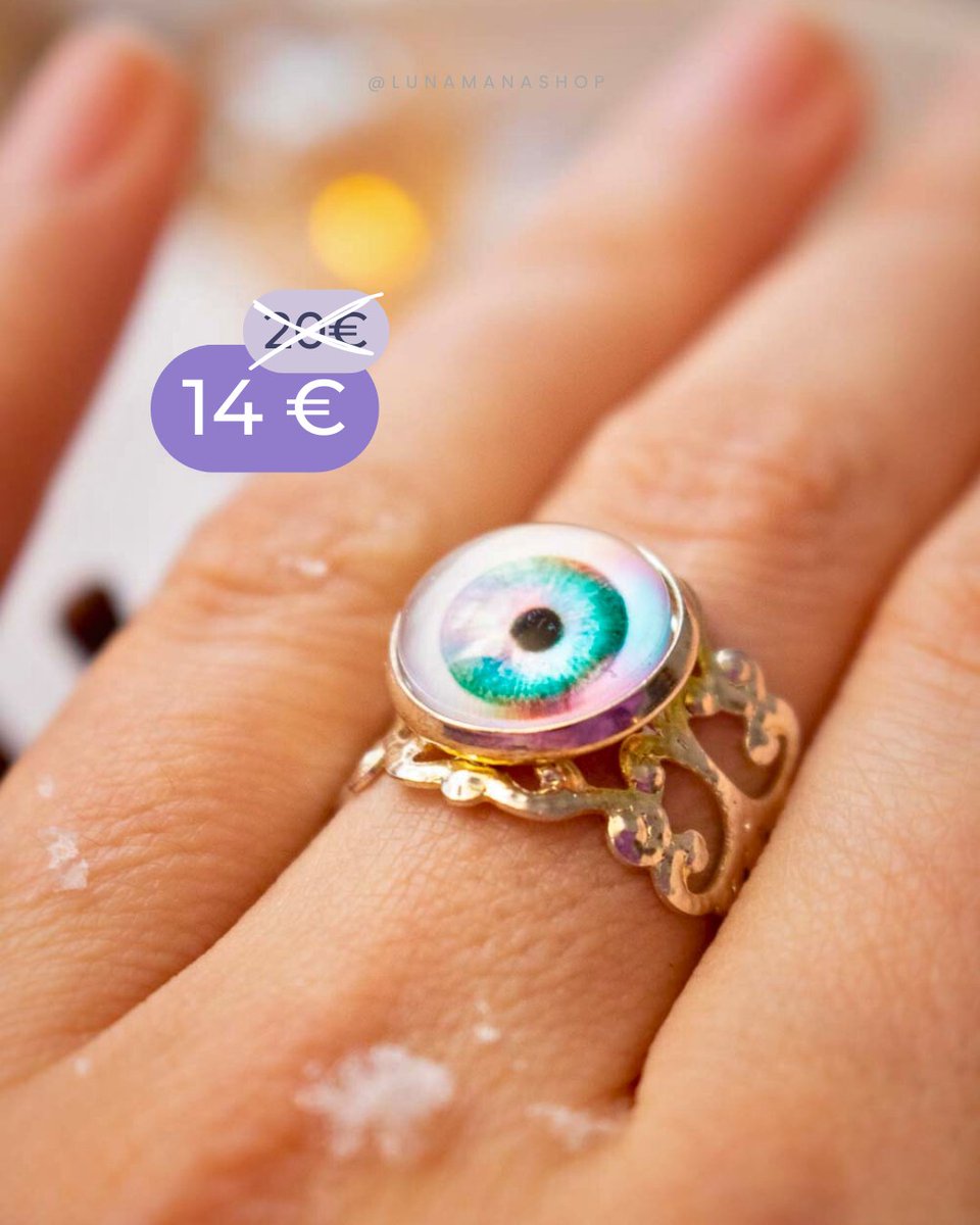 LunaManaShop's tweet photo. ✨ Les soldes continuent... Et il reste encore quelques trésors ! ✨

🌙 Petite piqûre de rappel pour mes sorcières adorées : mes pièces iconiques sont toujours disponibles à -30% !

Il reste encore quelques merveilles : (à moins qu'elles aient disparu avant de je poste ceci)
• Bague dorée en quartz rose (réglable)
• Créoles dépareillées en acier inoxydable (hypoallergéniques)
• Épingles à cheveux en quartz pour illuminer tes chignons
• Bague qui observera tous tes faits et gestes.

💫 Ces bijoux cherchent encore leurs gardiennes... Et comme je vous aime, c'est toujours -30% sur ces pièces !

🌿 Psst... Je fait de la place pour la collection printemps, alors c'est vraiment le moment ou jamais !

👉 Par ici pour shopper tes coups de cœur: https://t.co/3GEvYbvthe

#soldeshiver #Witchesofinstagram #crystalmagic #PierresNaturelles #SorcièreModerne