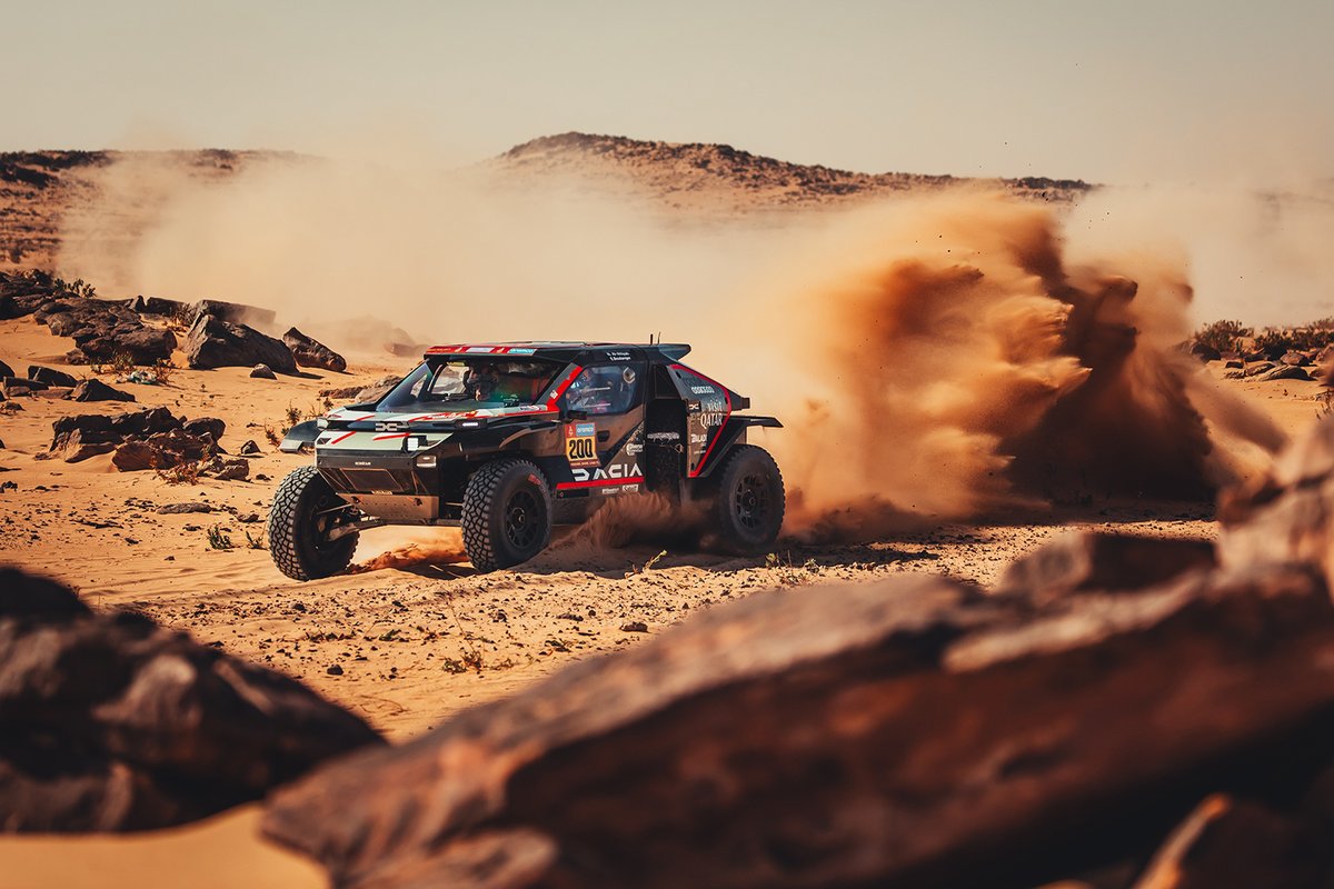 Dakar: Dacia logra su primera victoria en el rally

prokitespain.com/index.php/moto…

#Dakar2025 #Dacia #NasserAlAttiyah #ÉdouardBoulanger #Etapa9 #DaciaSandriders #CristinaGutiérrez #PabloMoreno
