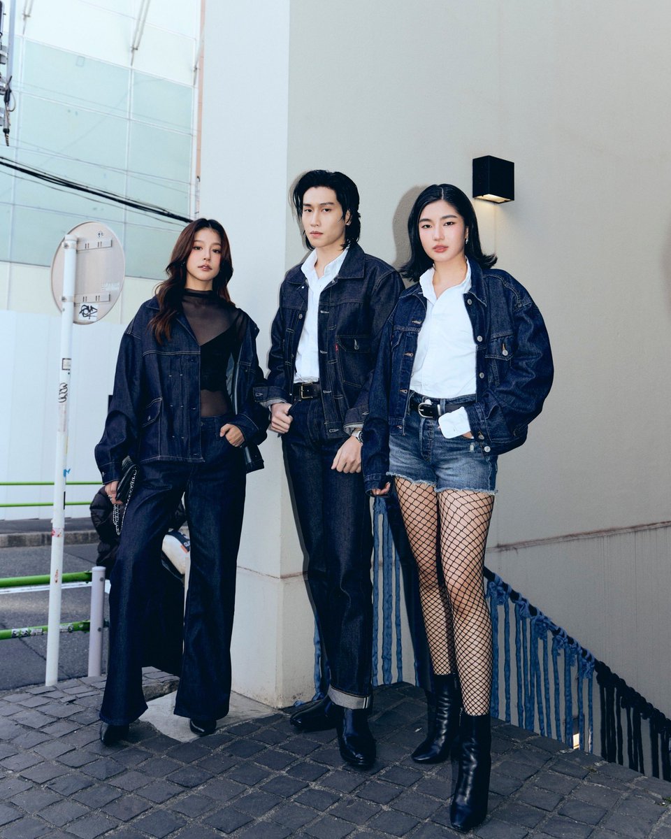 ELLEThailand's tweet photo. สวย-หล่อคูณสาม! ไบเบิ้ล วิชญ์ภาส , ก้อย อรัชพร และ ใบปอ ธิติยา ในโททัลลุคเดนิมสุดคูลจาก Levi's ส่งตรงจากงาน Levi‘s Denim Lifestyle Authority ซึ่งจัดขึ้นที่กรุงโตเกียว ประเทศญี่ปุ่นวันนี้

#ELLEThailand 
#Levis #LevisTH 
#biblewichapas #LevisxBible
#goyyog #bbaiporuary https://t.co/YpfmhJhu8E