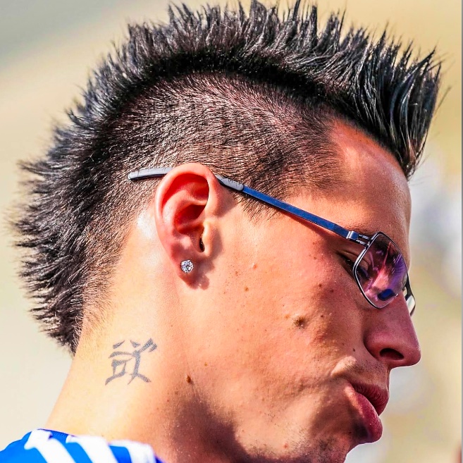 eurofootcom's tweet photo. Marek Hamšík... iconic! 🇸🇰😎 https://t.co/dh6xlJgp3V