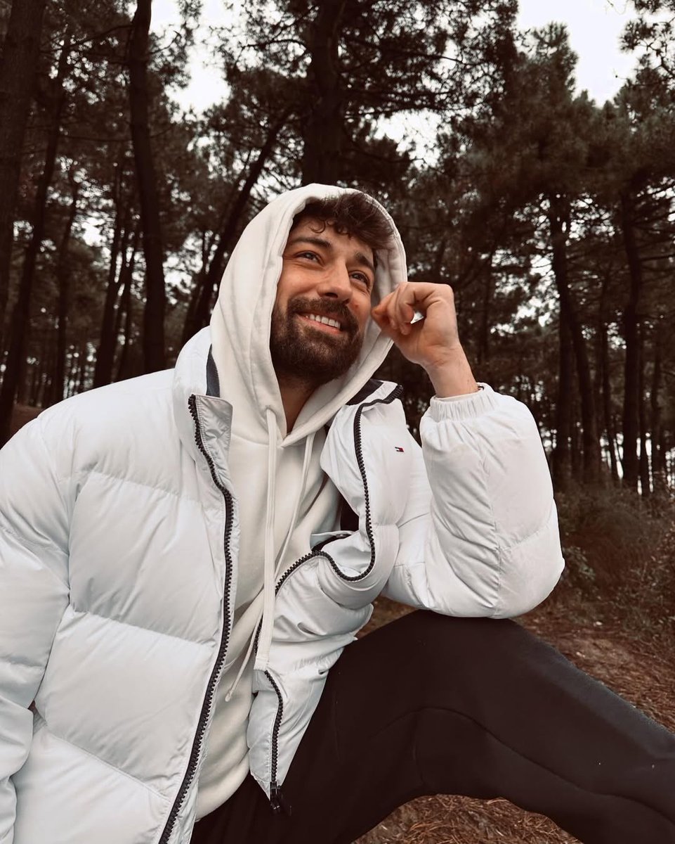 Yoka_anfc's tweet photo. 35 yaşına giren en güzel çocuk 🥹🤍
Iyi ki 🤍 @AlpNavruz #AlpNavruz https://t.co/Q031zJ5XMW