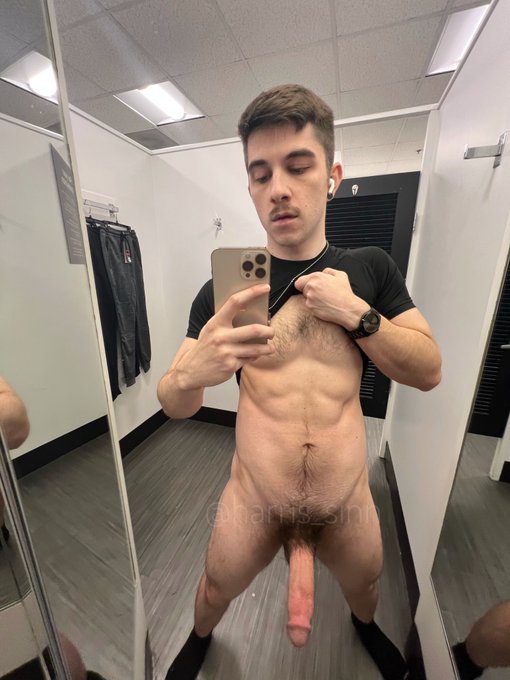 Watch Harrison Todd's leaked NSFW photo on TwXstars
