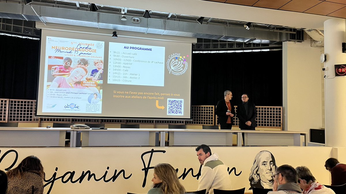 M. Ballé, DASEN du Loiret, la CARDIE et 150 personnels EN sont réunis au lycée B. Franklin d'Orléans pour construire ensemble autour des sciences cognitives et notamment de l'attention
M. Lachaux, directeur de l'INSERM, nous fait l'honneur de sa présence
<a href="/ac_orleanstours/">Académie d'Orléans-Tours</a> <a href="/dsden45/">DSDEN du Loiret</a>