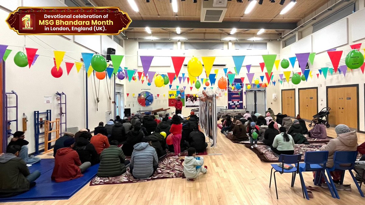 DSSNewsUpdates's tweet photo. Parampita Shah Satnam Singh Ji Maharaj's sacred Incarnation Month brings waves of joys worldwide. 
The volunteers of Block London, England (UK) celebrated MSG Bhandara Month with holy Naamcharcha, singing praises of their Satguru's  benevolence and divine love. Their faith and devotion reflected as radiance on their faces as they joyfully celebrated the pious occasion with unity.

#106thIncarnationMonth #MSGBhandaraMonth