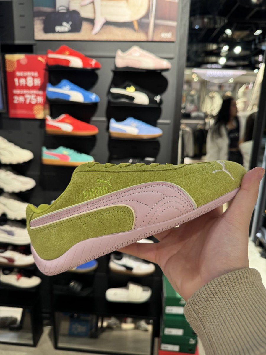 usedbylemon's tweet photo. #รับหิ้วฮ่องกง 🇭🇰 รองเท้าPuma speed cat ที่โรเซ่เป็นพรีเซนเตอร์ 
สอบถามไซส์ สีได้งับ 

#ฮ่องกง #รับหิ้วฮ่องกง #พรีออเดอร์รองเท้า #รองเท้าผ้าใบ #Puma #speedcat #ROSE #rosepuma https://t.co/kEAphacdgf