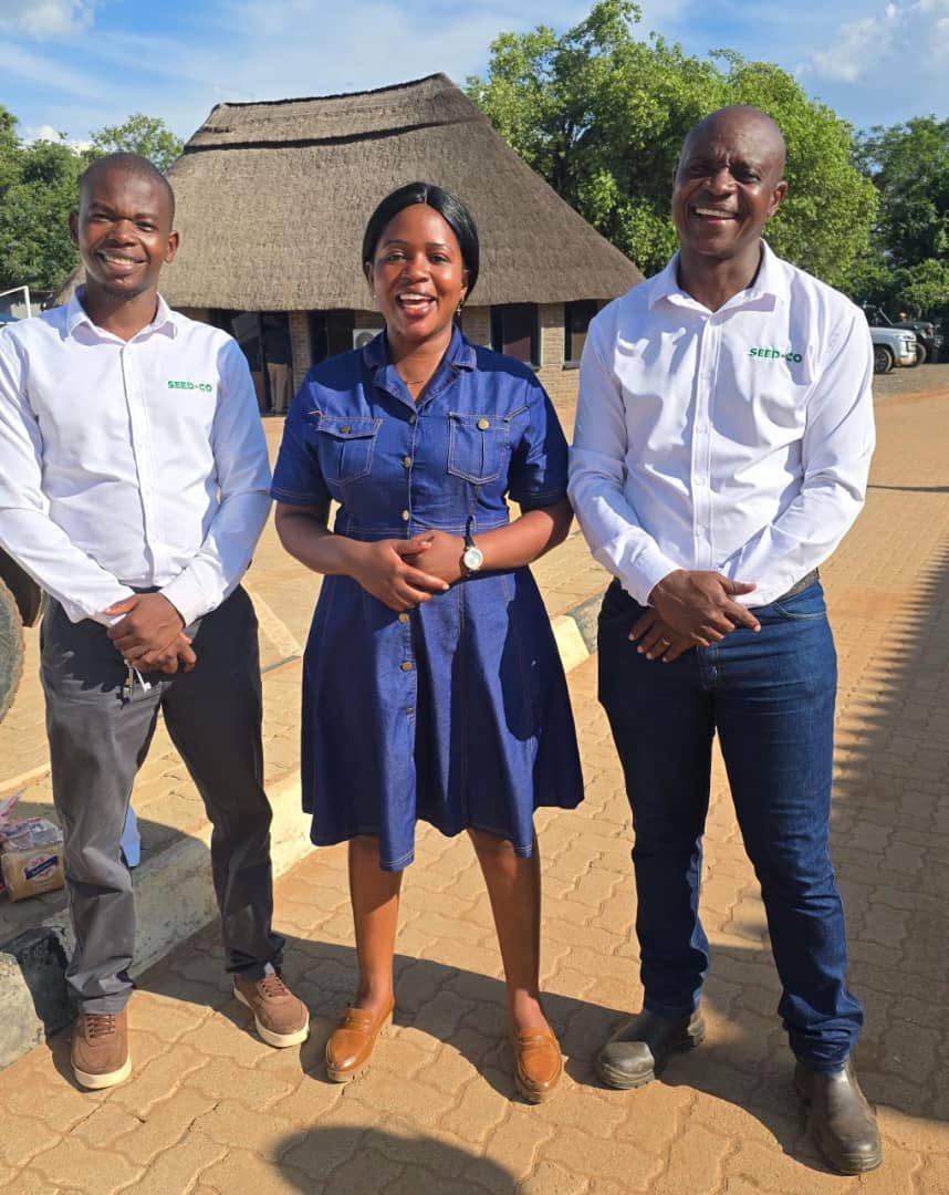 Dior Pote (@potedior) on Twitter photo Farming is very sensitive; failure to communicate, failure to execute, and failure to plan will ruin the whole process. Seek counsel .As a nation we are blessed to have many passionate agronomists who have clear mandate of giving life to Zimbabwe agricultural landscape
<a href="/cmashx/">Clarence Tinashe Mashavave𓃵</a> Farming is very sensitive; failure to communicate, failure to execute, and failure to plan will ruin the whole process. Seek counsel .As a nation we are blessed to have many passionate agronomists who have clear mandate of giving life to Zimbabwe agricultural landscape
<a href="/cmashx/">Clarence Tinashe Mashavave𓃵</a>