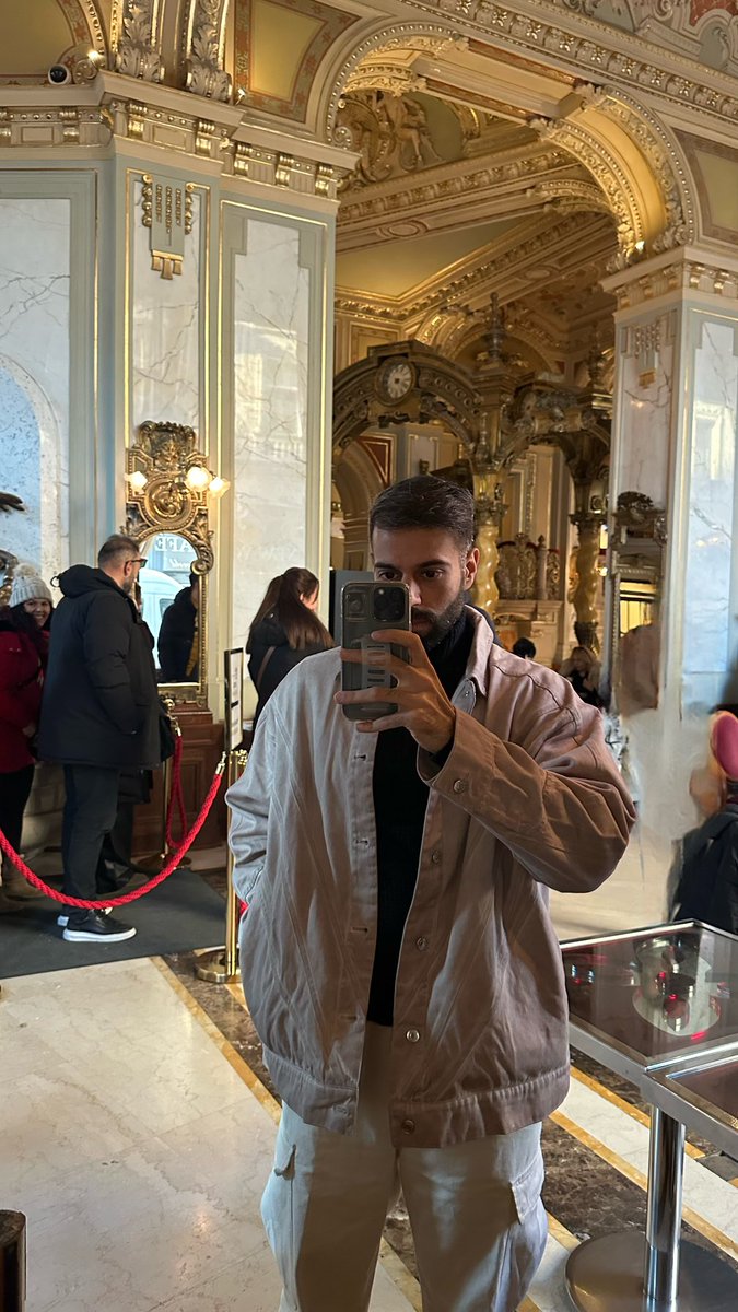whyebk's tweet photo. #BUDAPEST 🕯️ https://t.co/K86WBTshQa