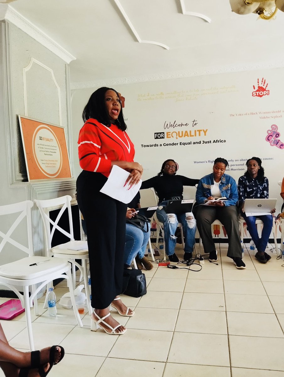 EstherBonyonga's tweet image. #SheTalks Dialogue 💬✨ I joined 20 young women leaders to discuss 2025/26 budget priorities, focusing on SRHR, climate financing, &amp;amp; gender-responsive budgeting. Our recommendations were submitted to the Ministry of Finance, amplifying young women’s voices in national policies.