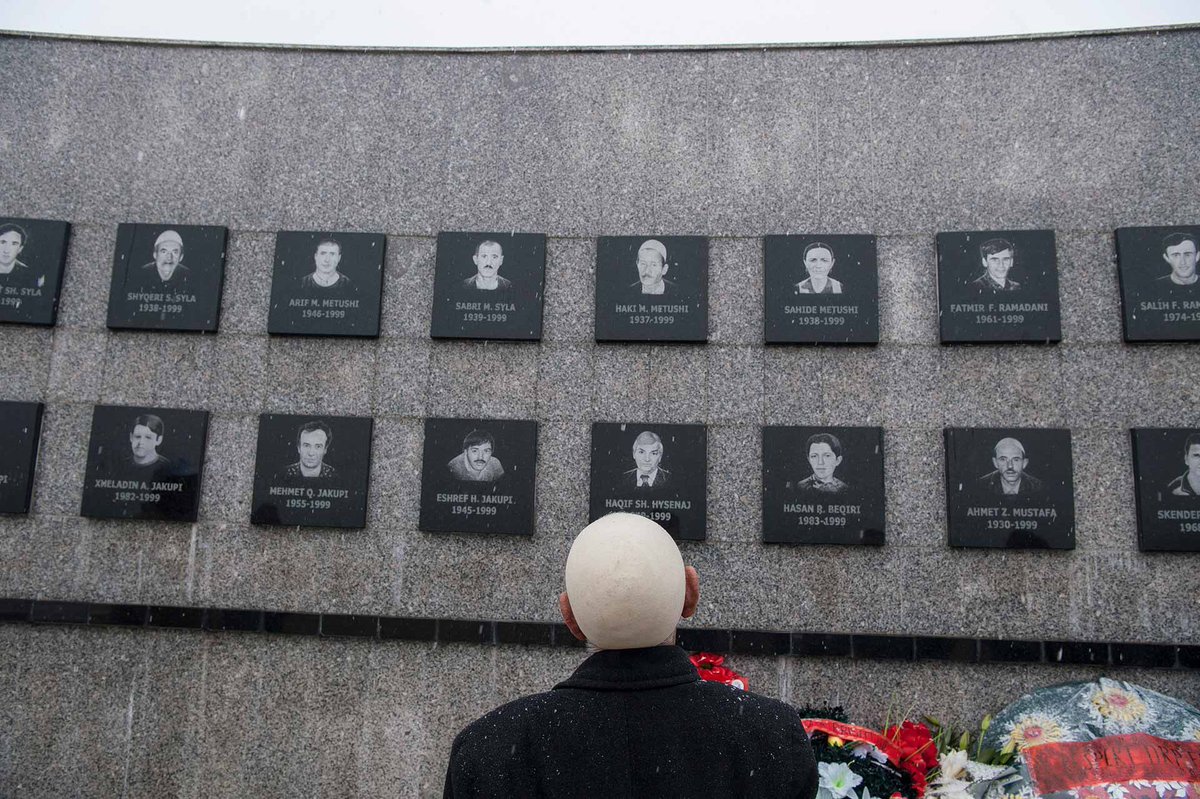 vloracitaku's tweet photo. January 15, 1999, is a day forever etched in memory. On this day, 45 innocent civilians, including women and children, were brutally massacred by Serbian military forces.
The village of #Recak bore witness to unimaginable horror.
Tragically, 26 years later, the Serbian government has yet to acknowledge or apologize for this heinous crime.