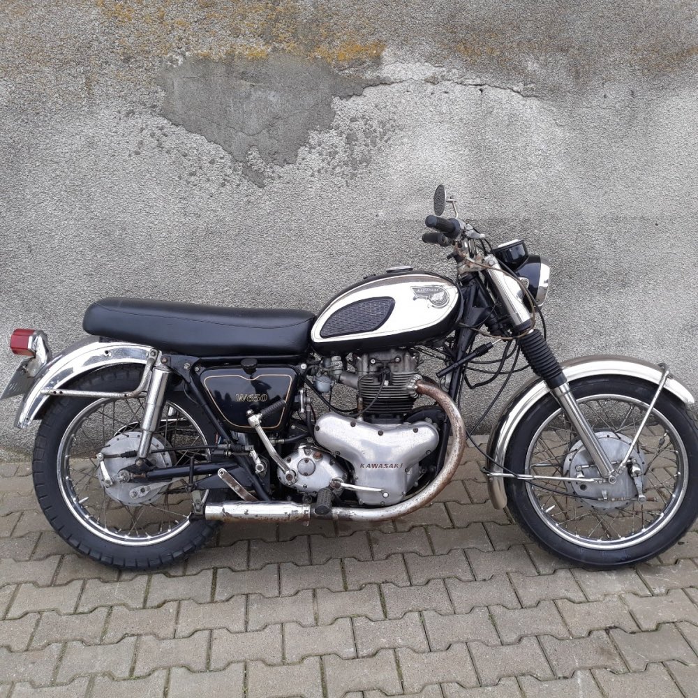 VintMotorcycles's tweet photo. 1966 Kawasaki W1-650 https://t.co/1UfOJuKdOp