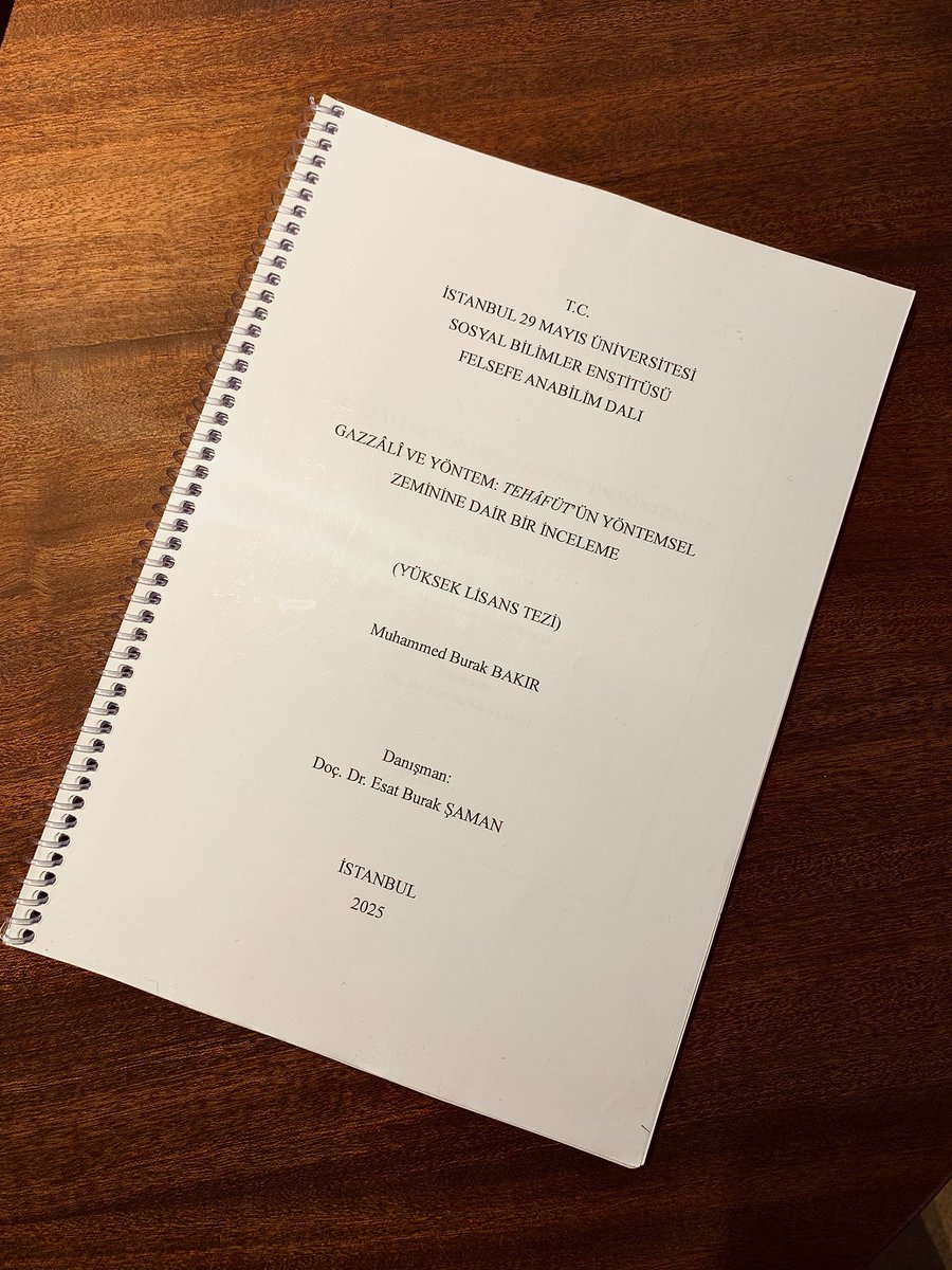bugün, gazzâlî’nin tehâfüt’ü geleneksel olarak anlaşıldığı biçimiyle bir kelamcı olarak değil, bir sûfî olarak yazdığını ve tehâfüt’ün yöntemsel zemininin tasavvuf olduğunu ileri sürdüğüm tezimi savundum. felsefe “uzmanlığı” kazanmak için daha iyi bir isim bulunamazdı..