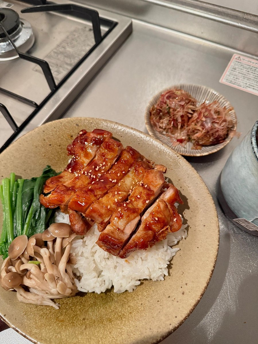 Dancinghsxa's tweet image. 自分で料理を作ることは、味覚へのご褒美であるだけでなく、魂の安らぎにもなります😚