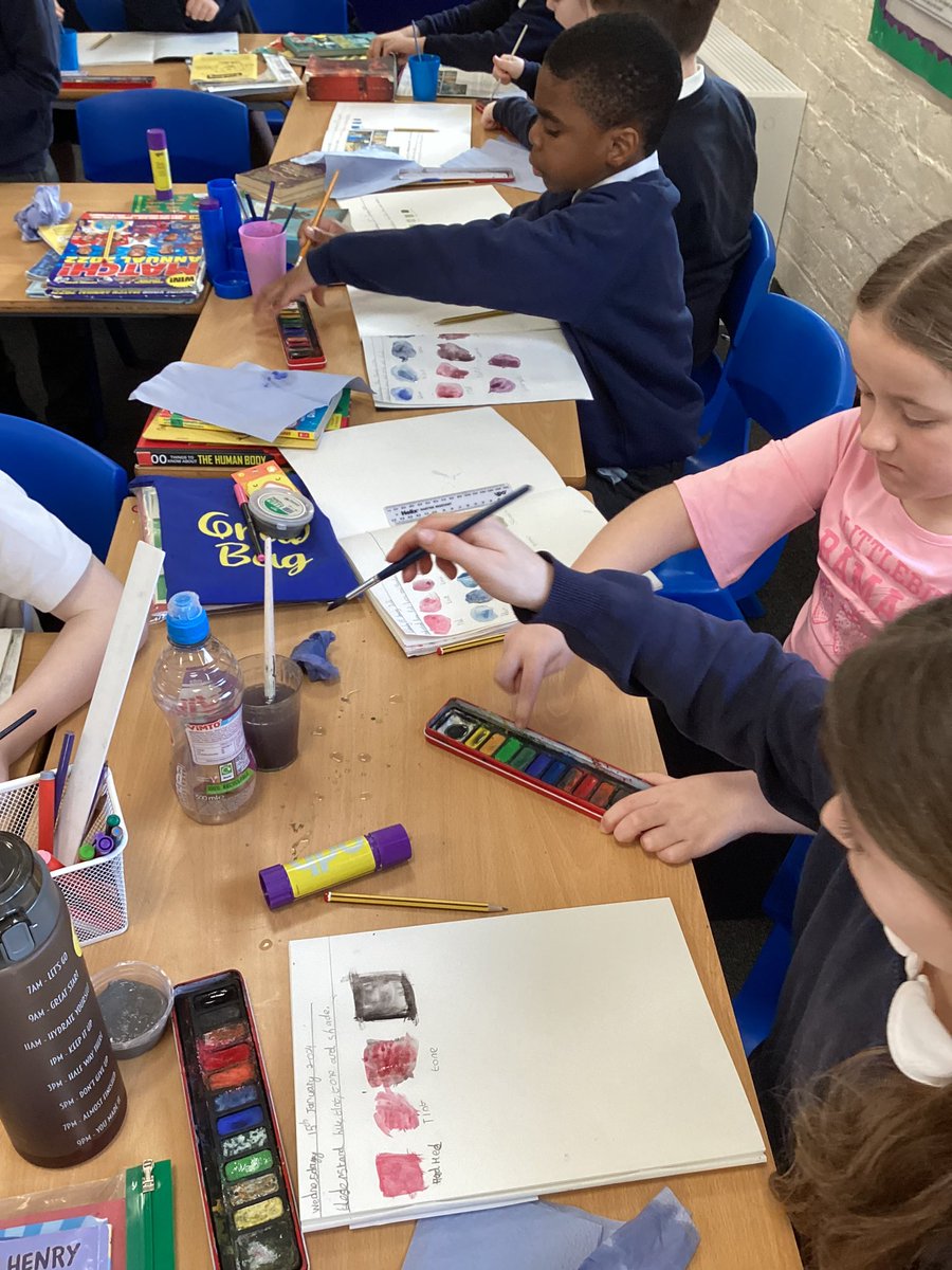 In Art, we mixed colours to create hues, tints, tones and shades. We enjoyed using the watercolour paints for this activity 🎨 <a href="/WLMPrimary/">Westleigh Methodist Primary School</a> #doallwecan #art