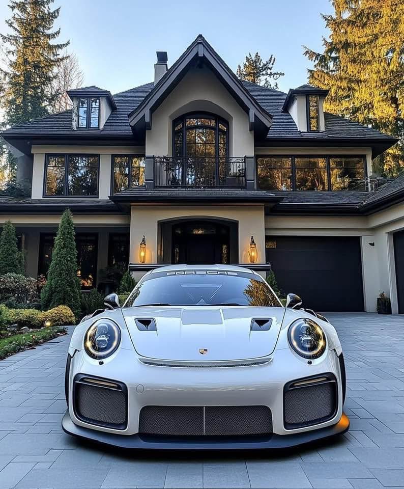 Housegasm tweet media