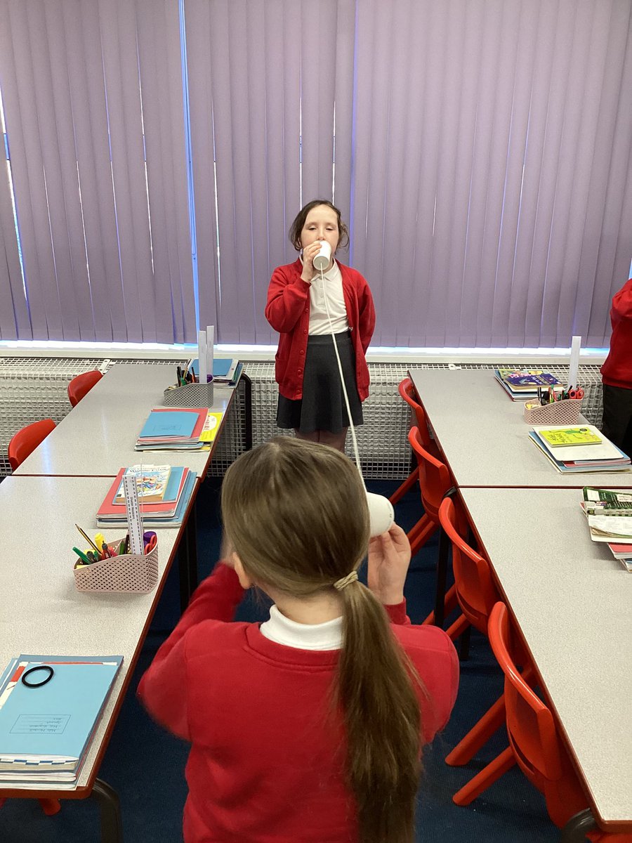 HorwichParishCE's tweet photo. 3/4H have enjoyed investigating if sound travels faster through a gas or a solid.
#hpy3 #hpy4 https://t.co/HvWSRv5lZk