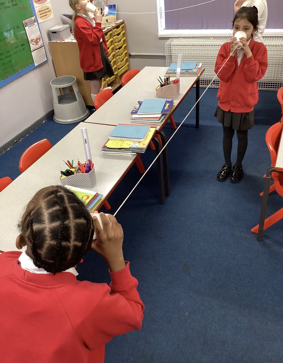HorwichParishCE's tweet photo. 3/4H have enjoyed investigating if sound travels faster through a gas or a solid.
#hpy3 #hpy4 https://t.co/HvWSRv5lZk