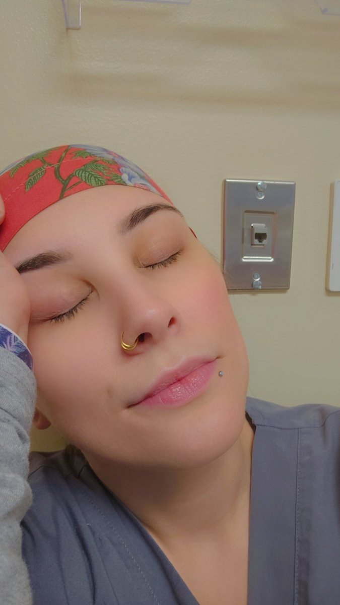 S4V4GE_QUEEN's tweet photo. Send me strength 💪 to get through this day..... most Monday-est Wednesday ever!! 😩😩
#struggling #onlyWednesday #tired
#Workinghard https://t.co/wwdYLt2Xfz