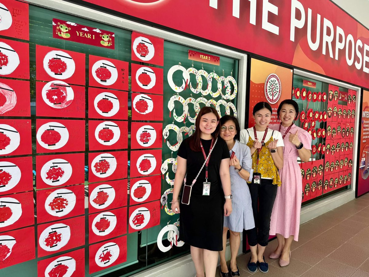我们准备迎接新年了！蛇年大吉！Our Primary Mandarin teachers &amp; CNY Assembly Team came together with joy and dedication to complete this year’s stunning CNY Foyer Masterpiece and student craft display. A festive start to the celebrations! <a href="/HELPISKL/">HELP International School</a>