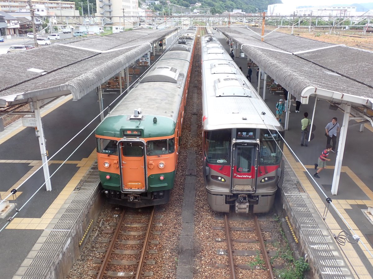 salmonjp0130's tweet photo. 本日は115系の日です。 #115系の日 https://t.co/dykmJEEDQ0