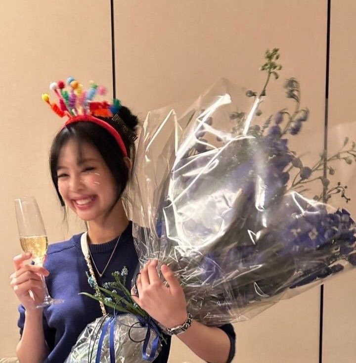 jennie pics tweet media