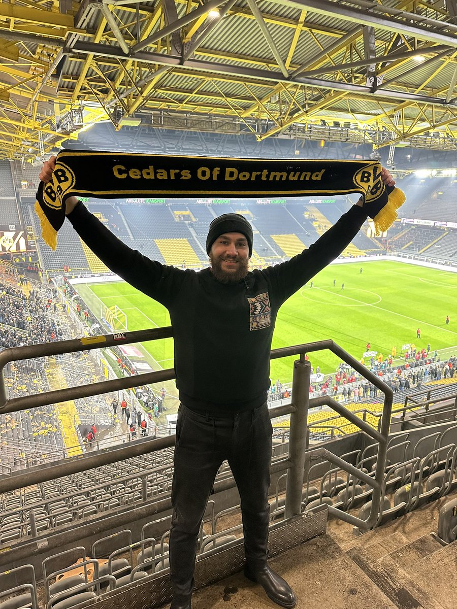 From the match against Bayer Leverkusen, Cedars of Dortmund - Dortmund Lebanon were presented by 2 members in that match.

The Westfalenstadion, a dream that came true !! An experience we’ll never forget 💛🖤
